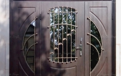 USI METALICE DE INTRARE