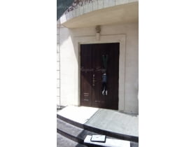 Usi metalice de intrare