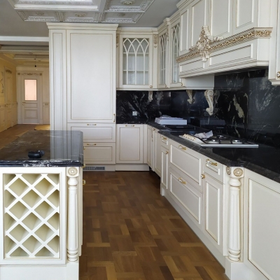 Bucătării din lemn